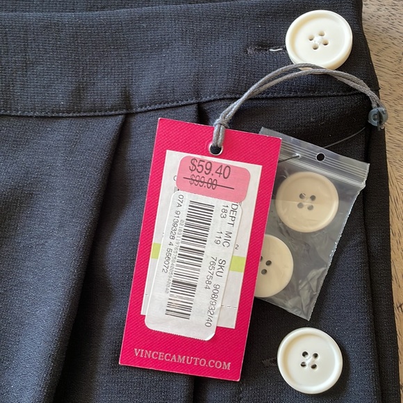 Vince Camuto Side Button Crop Pant - Picture 4 of 5